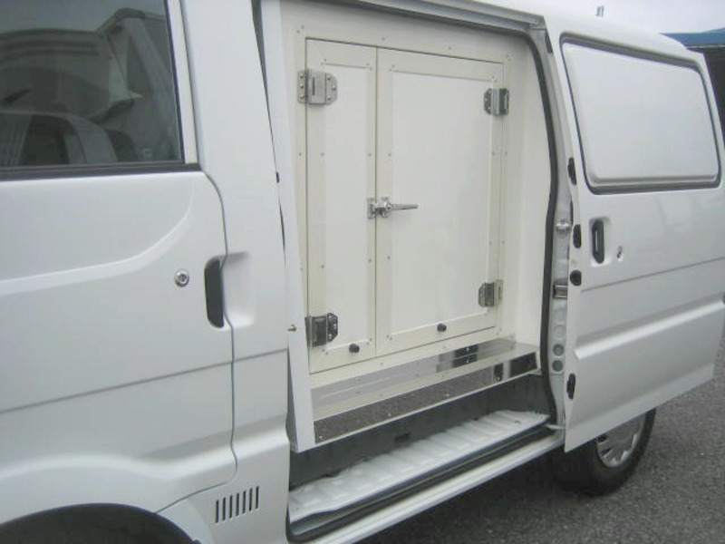 BONGO VAN
