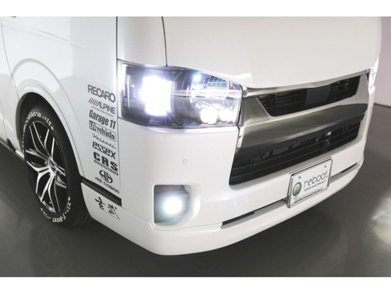 HIACE VAN