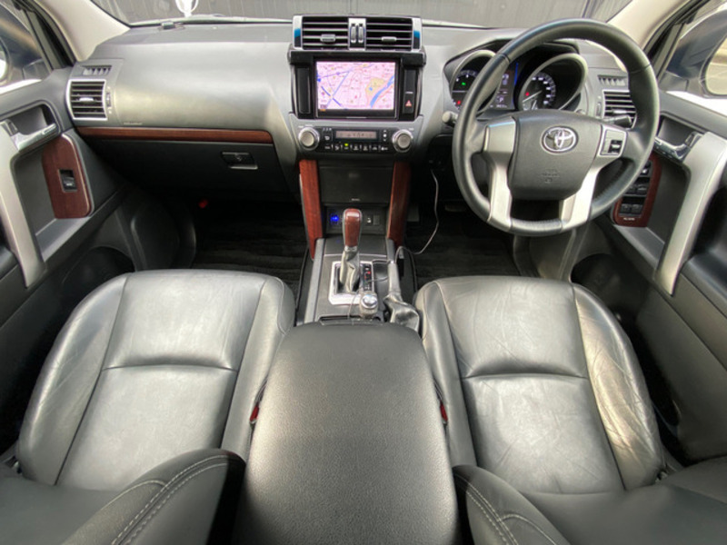 LAND CRUISER PRADO-11