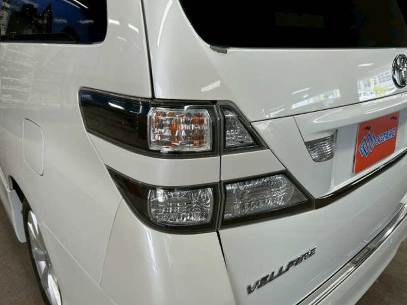 VELLFIRE-7