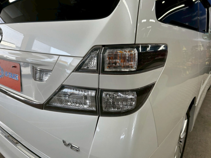 VELLFIRE-9