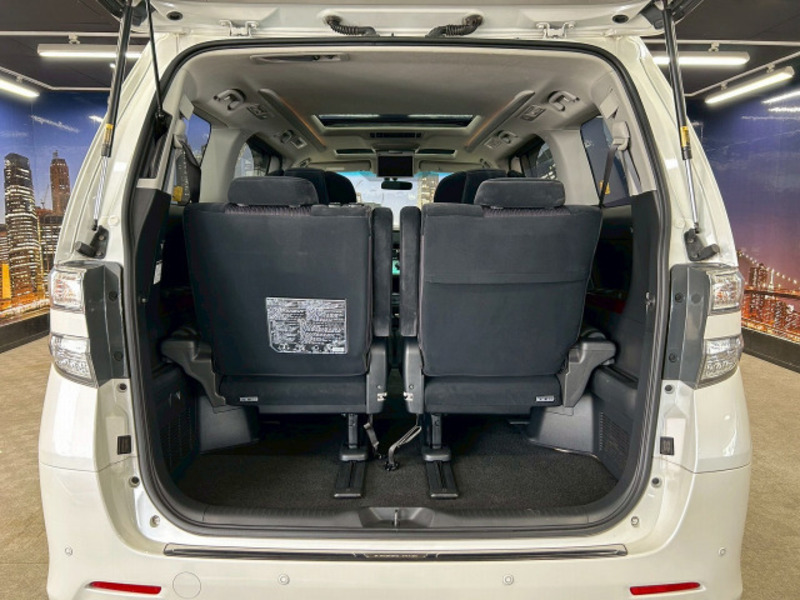 VELLFIRE-4