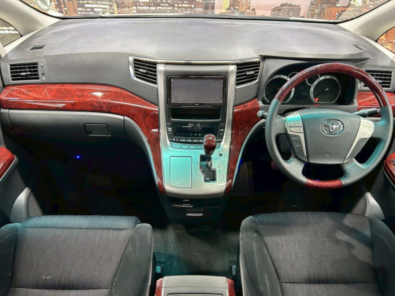 VELLFIRE-1