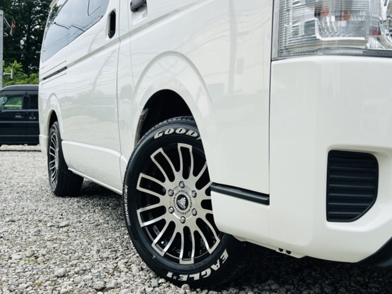 HIACE VAN