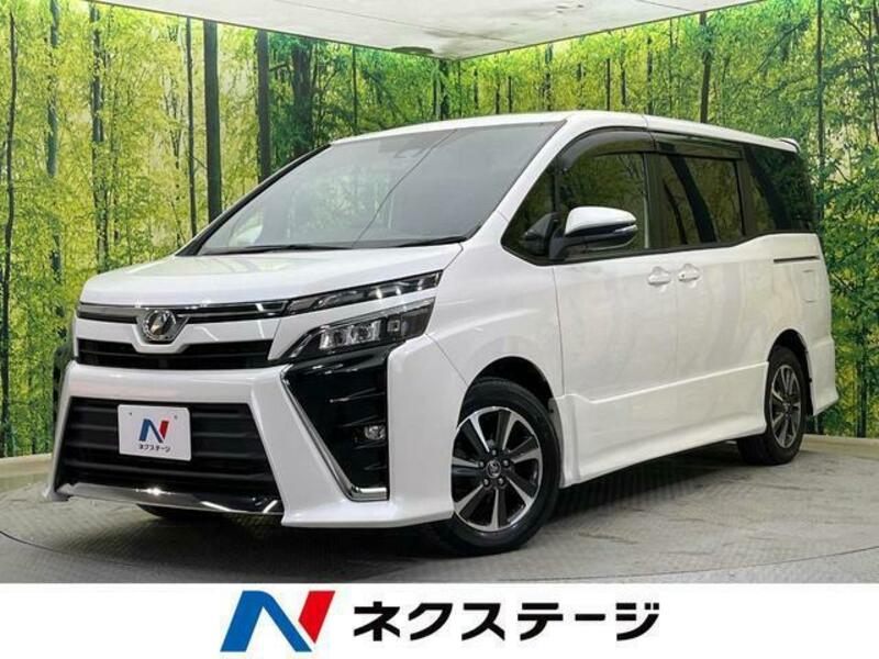TOYOTA　VOXY