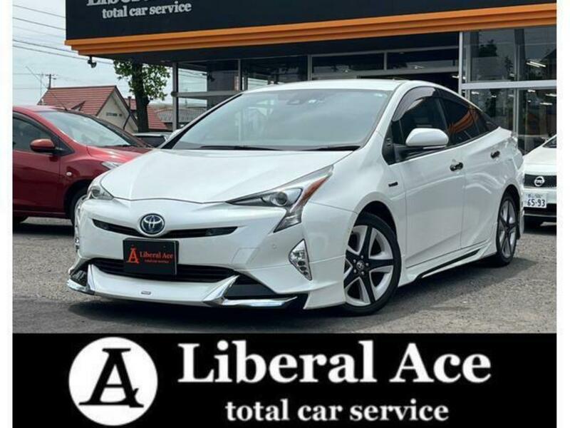 TOYOTA　PRIUS