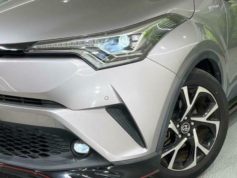 C-HR-11