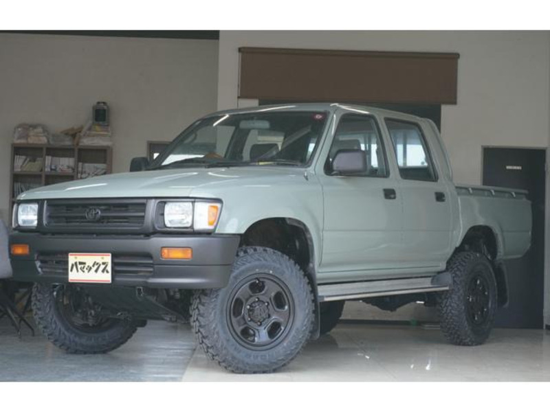 TOYOTA　HILUX