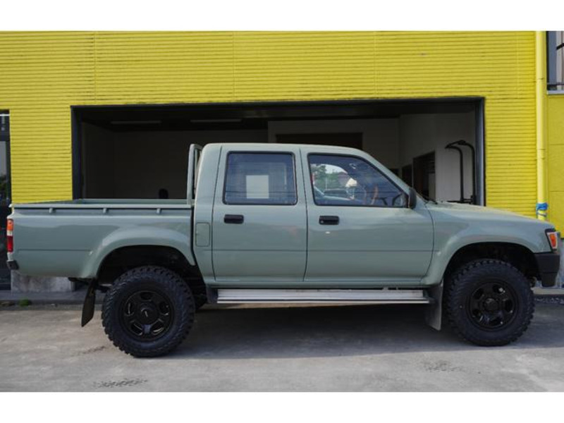 HILUX-3
