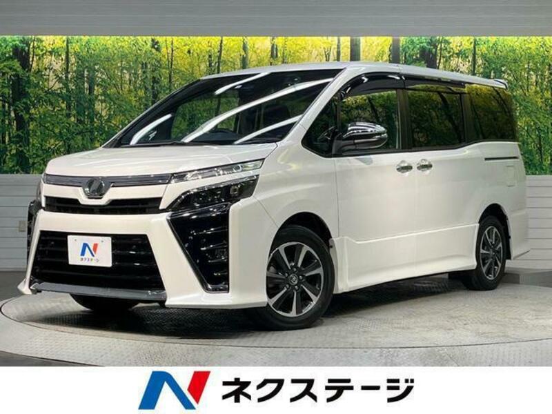 TOYOTA　VOXY