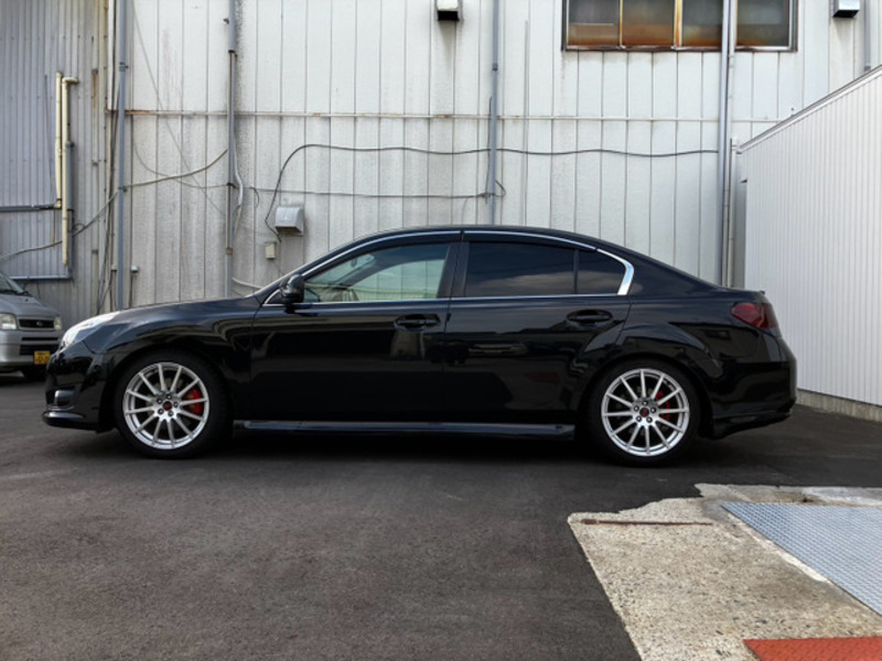 LEGACY B4