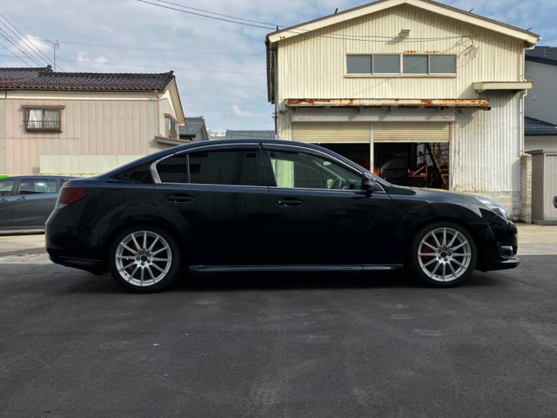 LEGACY B4