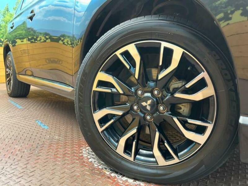 OUTLANDER PHEV