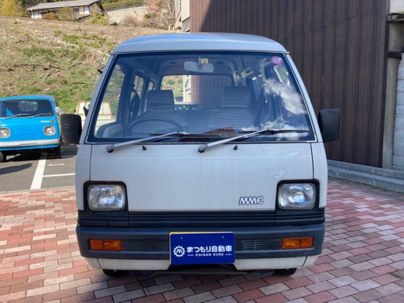 MINICAB VAN