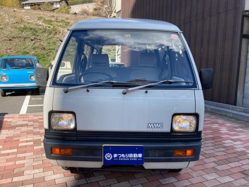 MINICAB VAN