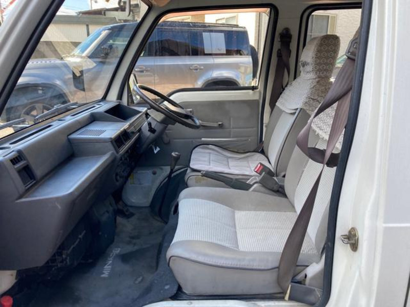 MINICAB VAN