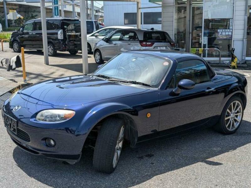 ROADSTER