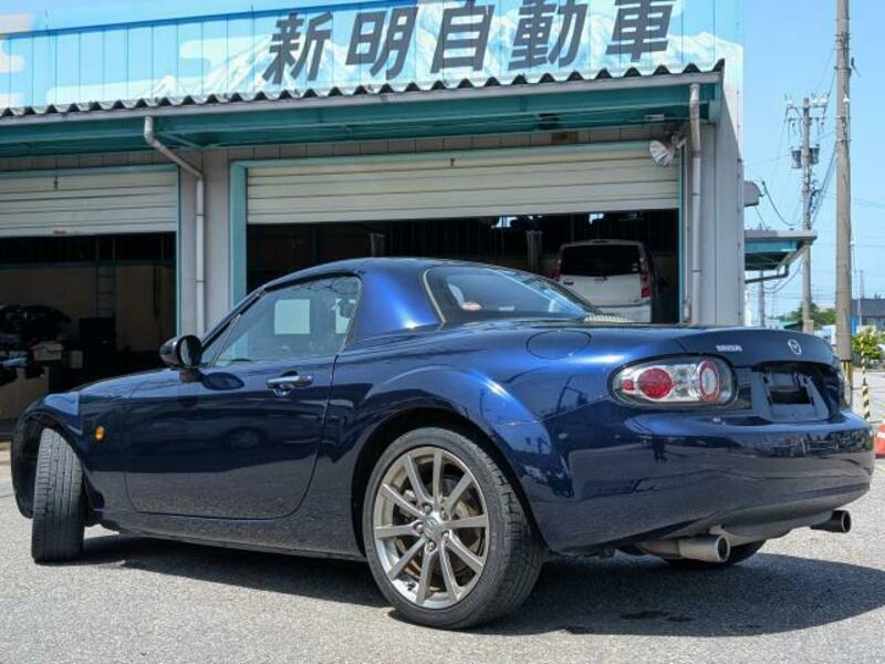 ROADSTER