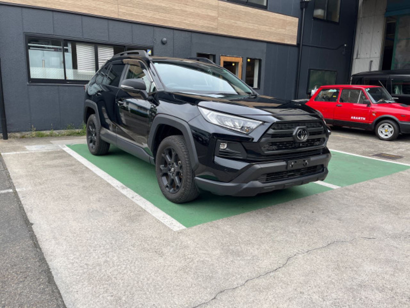 RAV4-4