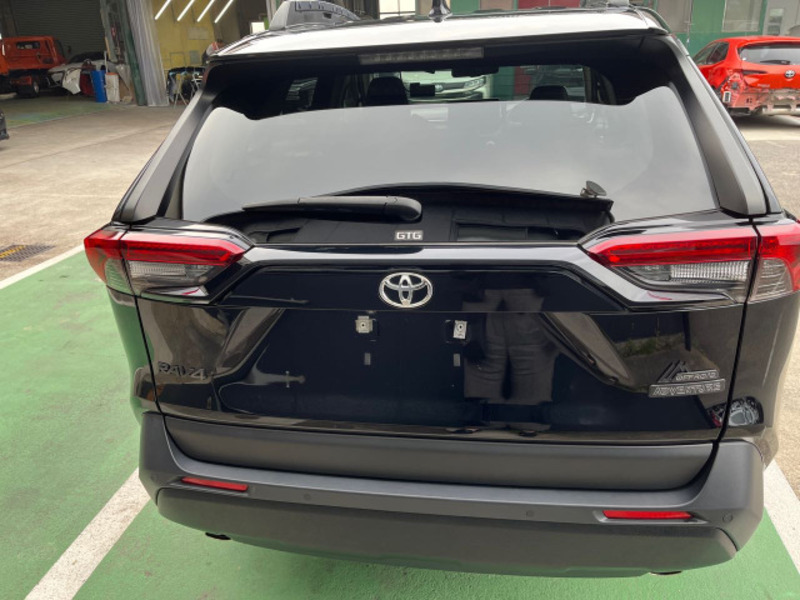 RAV4-9