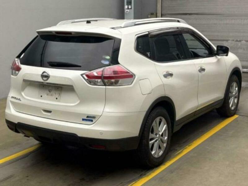 X-TRAIL-4