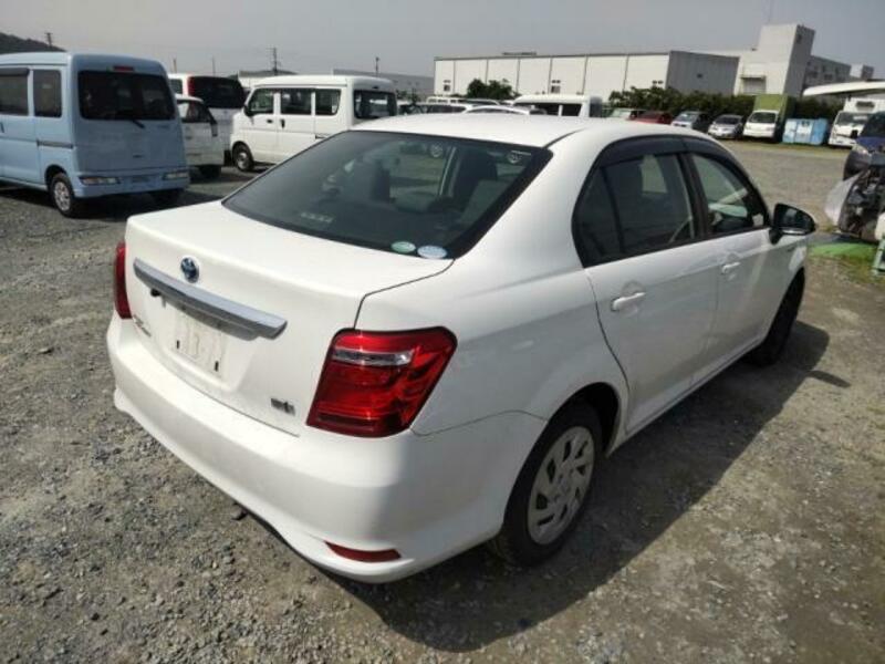 COROLLA AXIO