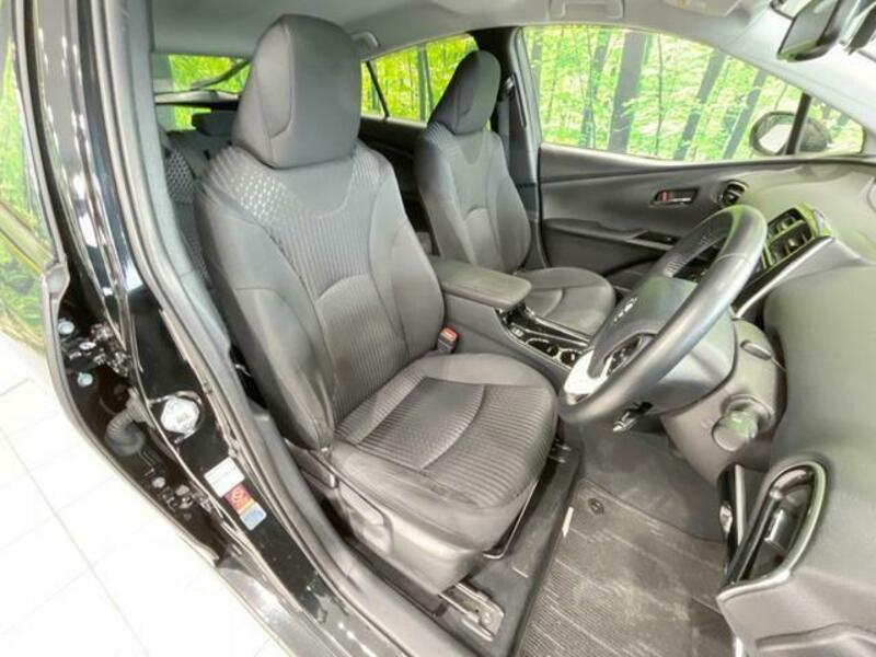 PRIUS-8