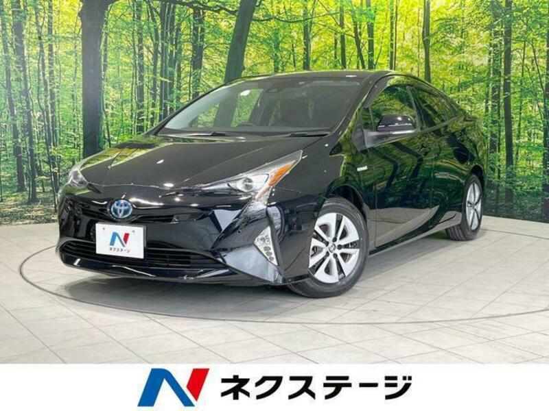 TOYOTA　PRIUS