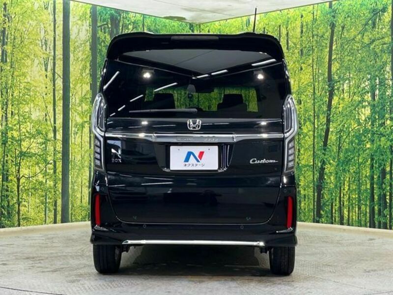 N BOX CUSTOM