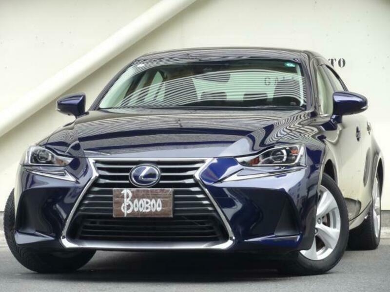 LEXUS IS