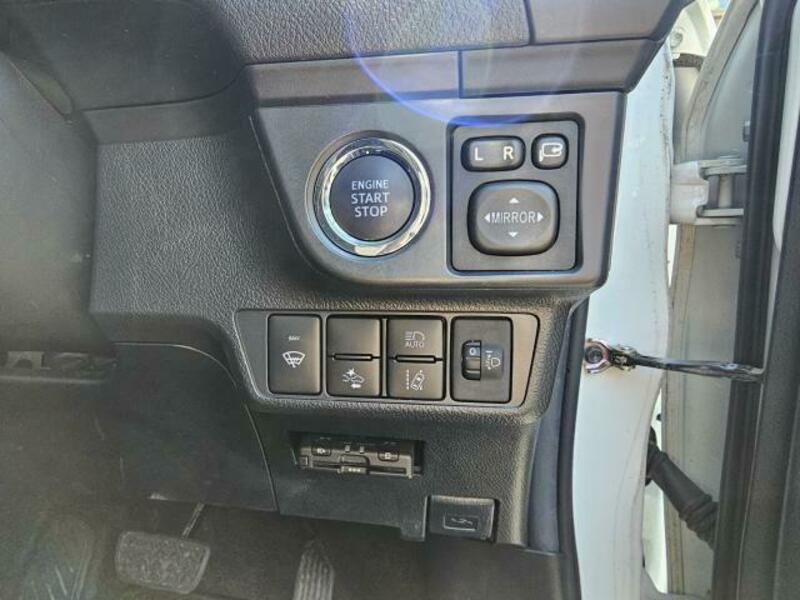 COROLLA FIELDER-11