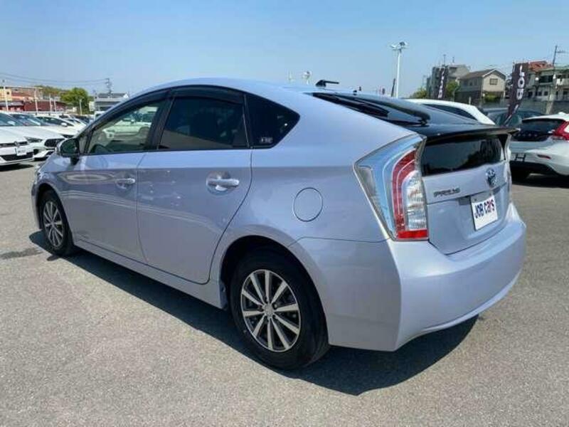 PRIUS-6