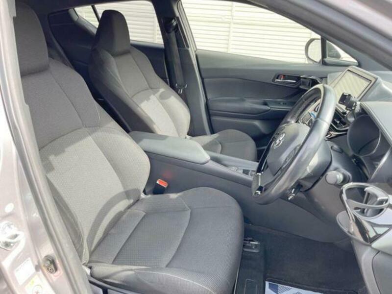 C-HR-7