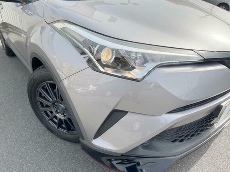 C-HR-11
