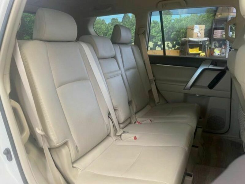 LAND CRUISER PRADO-11