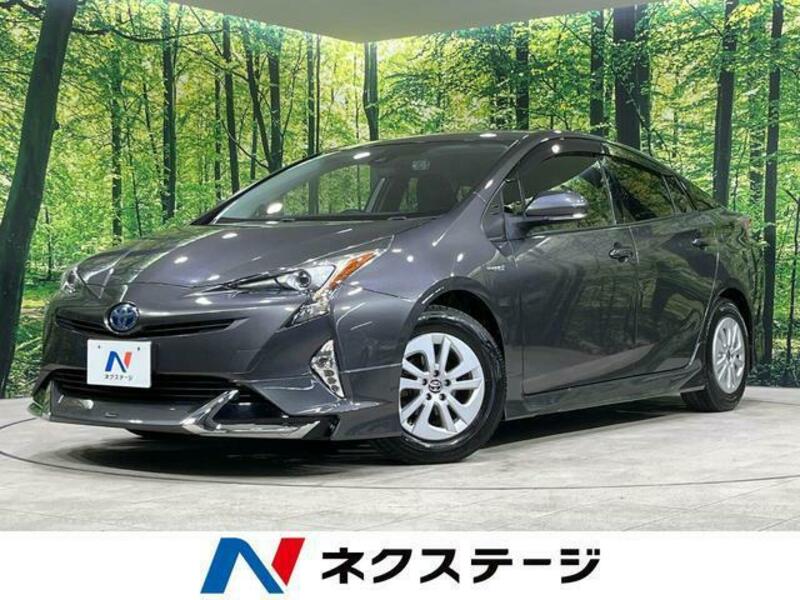 TOYOTA　PRIUS