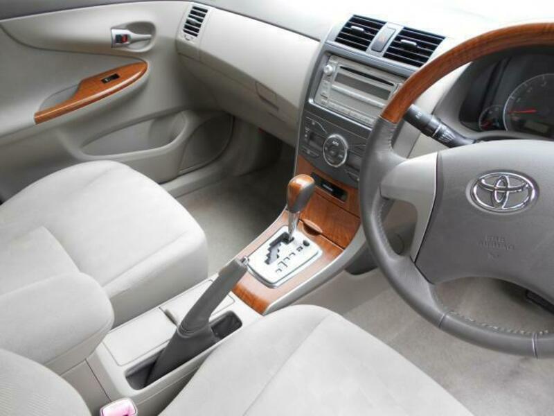 COROLLA AXIO