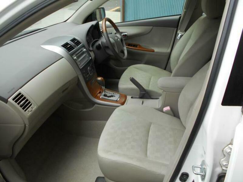 COROLLA AXIO