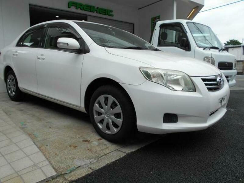 COROLLA AXIO