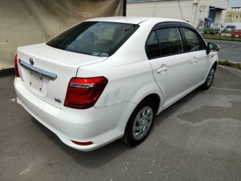COROLLA AXIO
