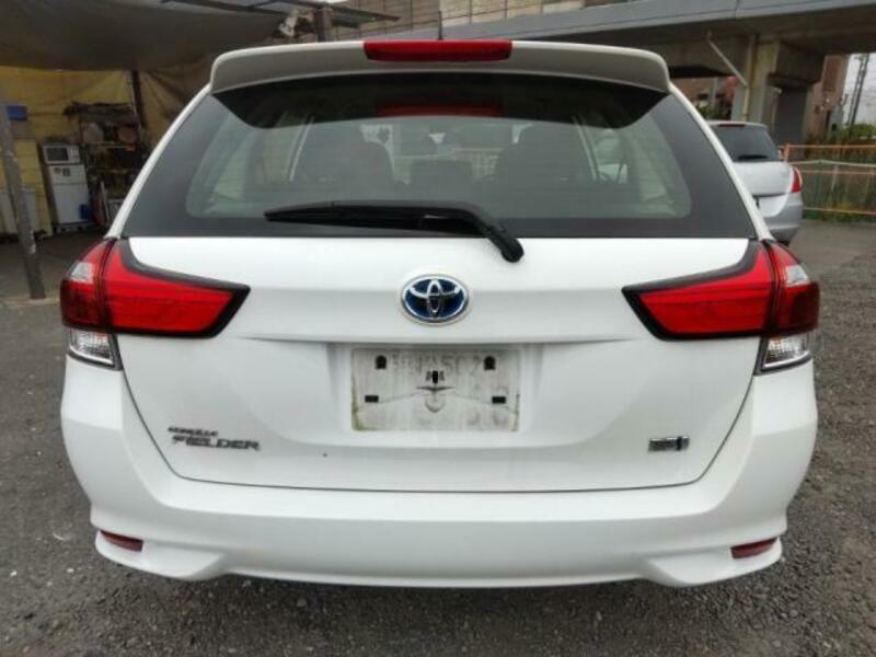 COROLLA FIELDER
