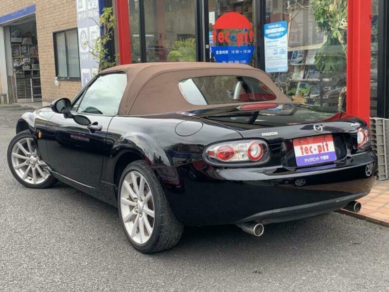 ROADSTER