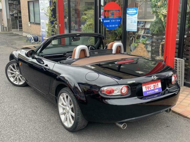 ROADSTER