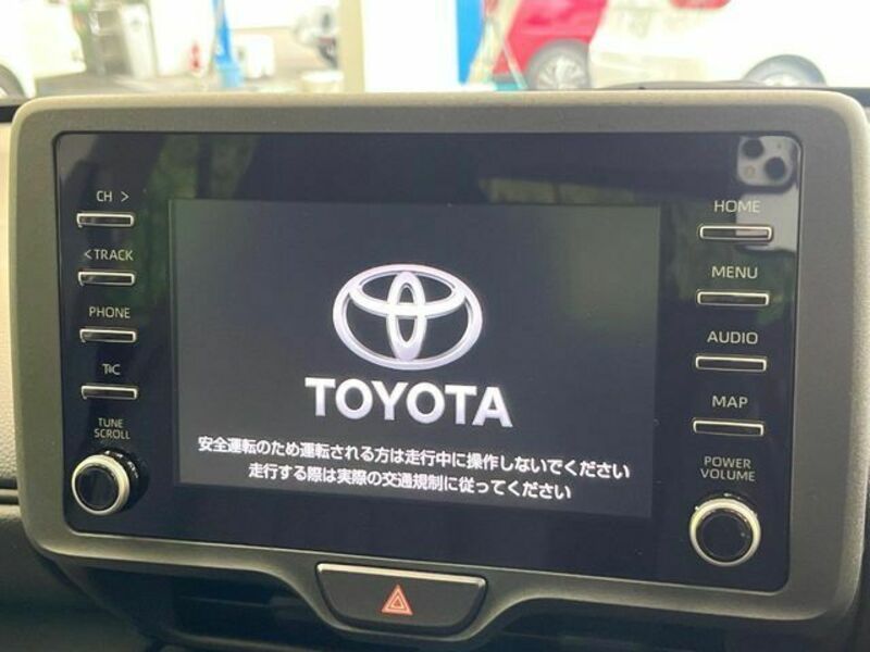 YARIS CROSS