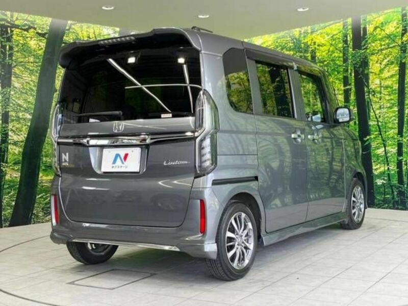 N BOX CUSTOM-17
