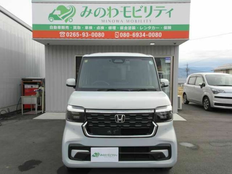 N BOX CUSTOM-1