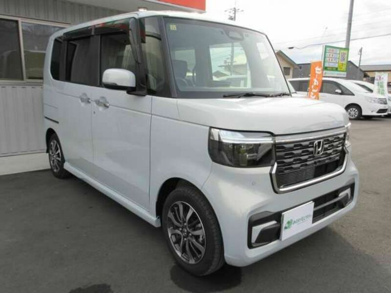 N BOX CUSTOM-2