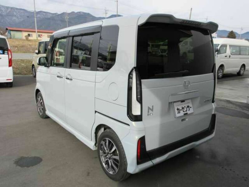 N BOX CUSTOM-6