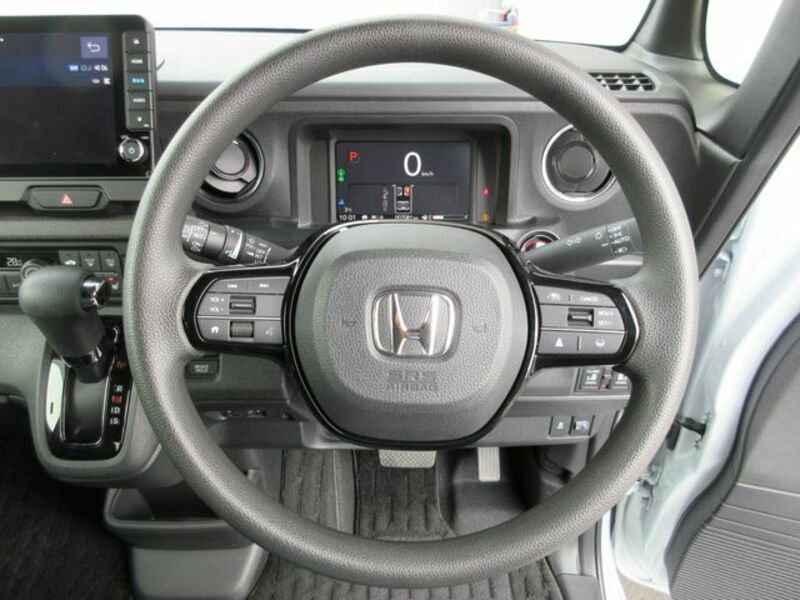 N BOX CUSTOM-19