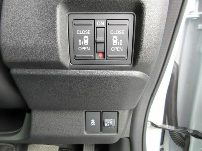 N BOX CUSTOM-20